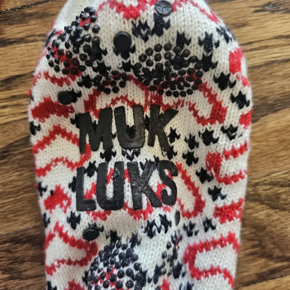 MUK LUKS Fuzzy Socks Hearts and Faux fur - Fits Women Size 4-10